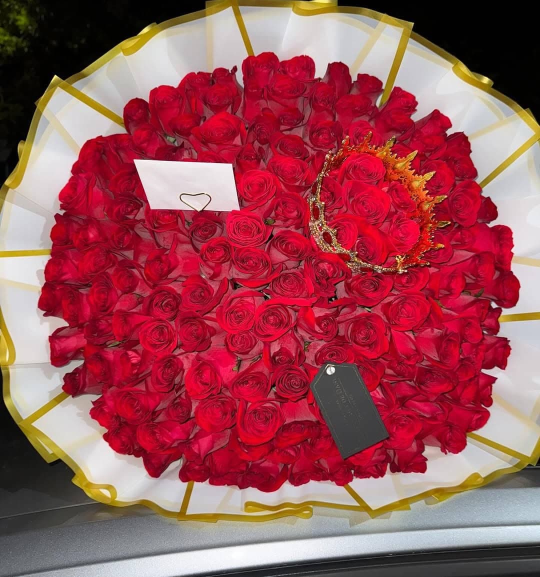 Happy vibes Blooms - Premium flower delivery Nairobi CBD, Westlands, Karen | Whispers Floral Gifts