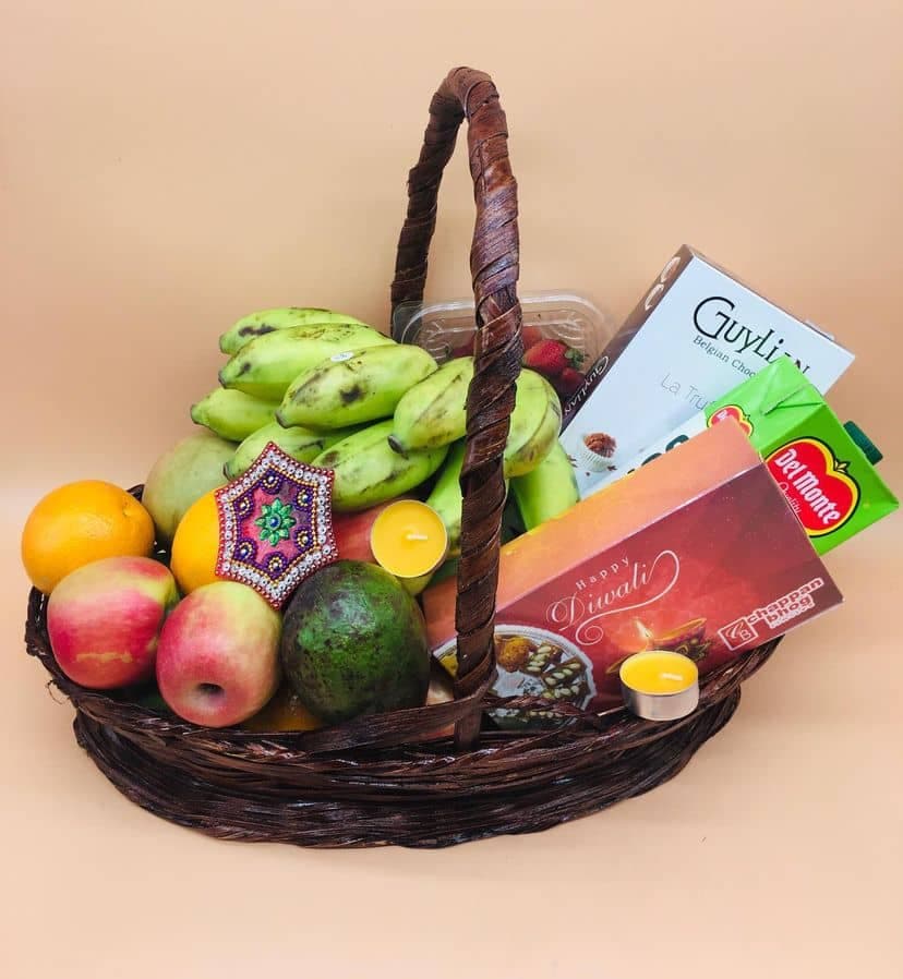 Delicious & Fresh Fruit Baskets – Perfect Gift Ideas - Premium flower delivery Nairobi CBD, Westlands, Karen | Whispers Floral Gifts