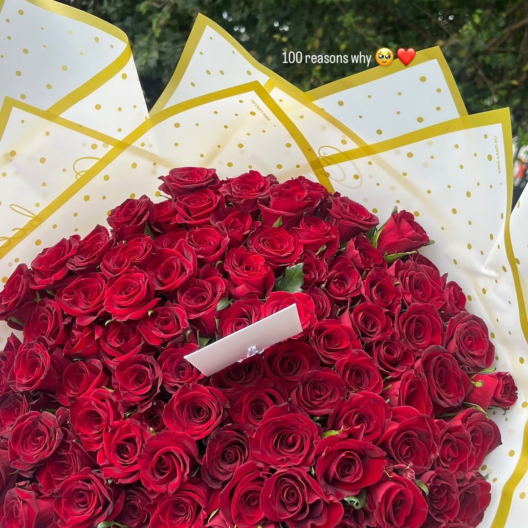 100 Reasons Roses - thumbnail 2 | Premium flower delivery Nairobi CBD, Westlands, Karen