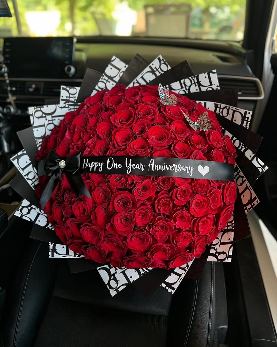 Blooming Comfort Anniversary Bouquet — flowers delivered in Nairobi by Floral Whispers Gifts